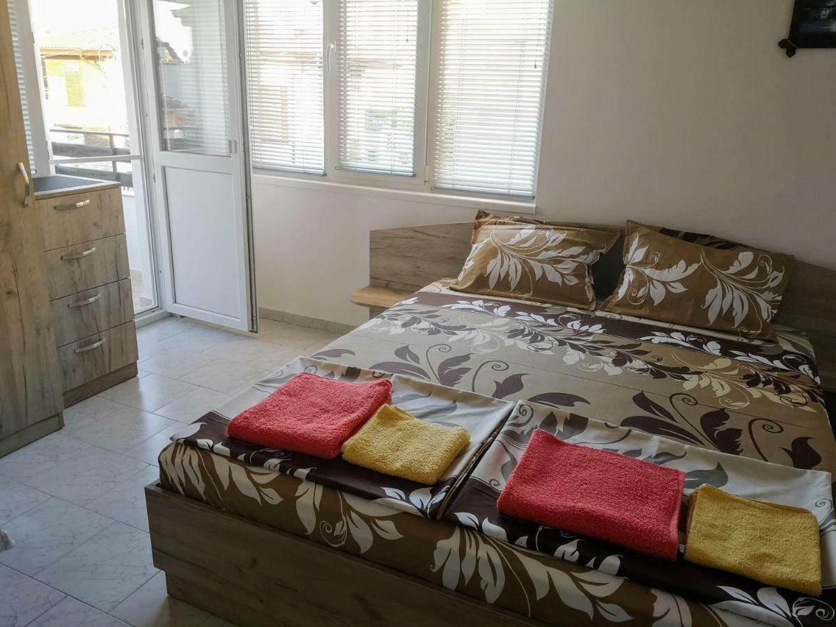Guestrooms Stoyanovi Czernomorec Zewnętrze zdjęcie